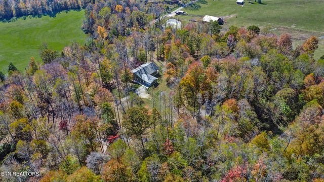 876 Crab Mountain Rd, Jamestown, TN 38556