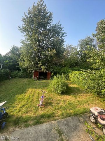 5611 Huss, Cleveland, OH 44105