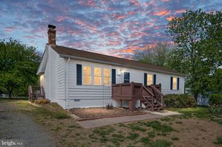 11101 CREST LN, Bealeton, VA 22712