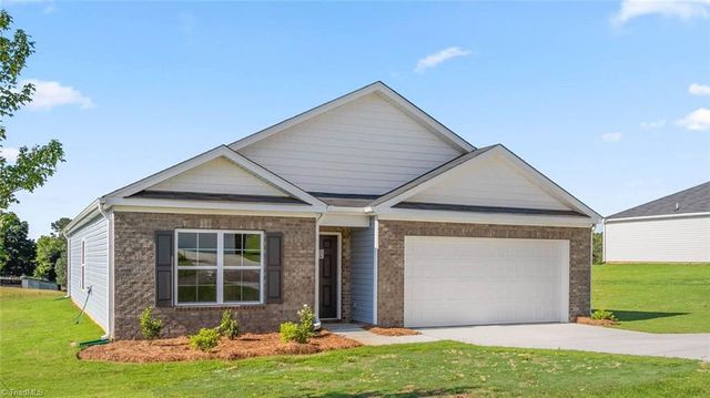 129 Greenbrier Way, Stoneville, NC 27048