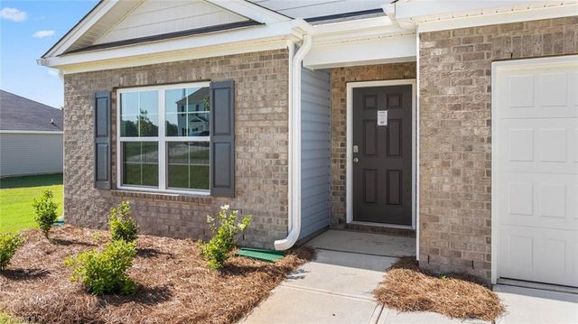 129 Greenbrier Way, Stoneville, NC 27048