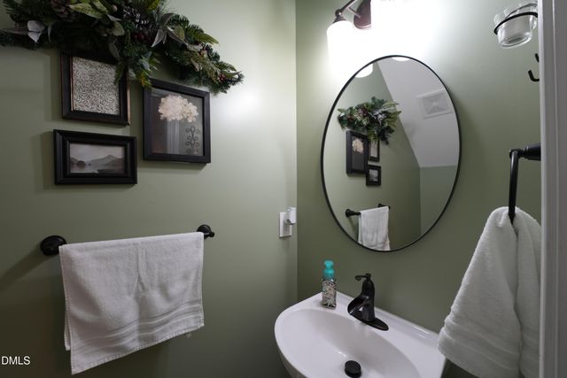 2002 Charlion Downs Lane, Apex, NC 27502