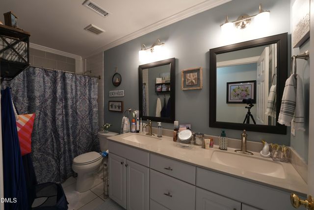 2002 Charlion Downs Lane, Apex, NC 27502