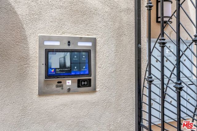 1630 Hilts Avenue, Los Angeles, CA 90024