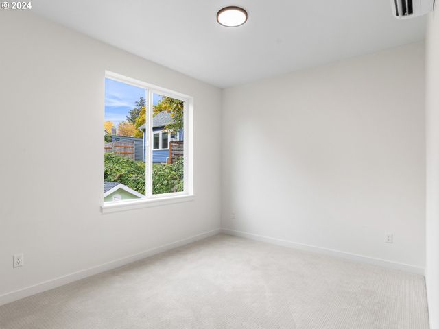 1316 Ne 46TH Ave 6, Portland, OR 97213