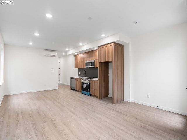 1316 Ne 46TH Ave 6, Portland, OR 97213