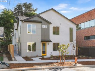 1316 Ne 46TH Ave 6, Portland, OR 97213