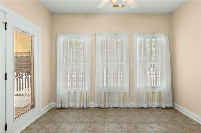 5905 Kenville Green Circle, Kernersville, NC 27284