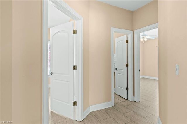 5905 Kenville Green Circle, Kernersville, NC 27284