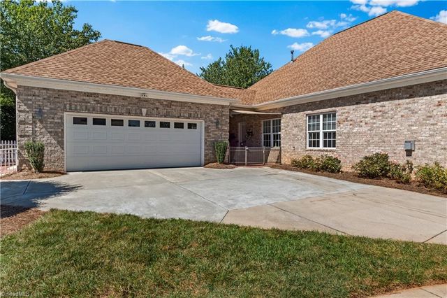 5905 Kenville Green Circle, Kernersville, NC 27284