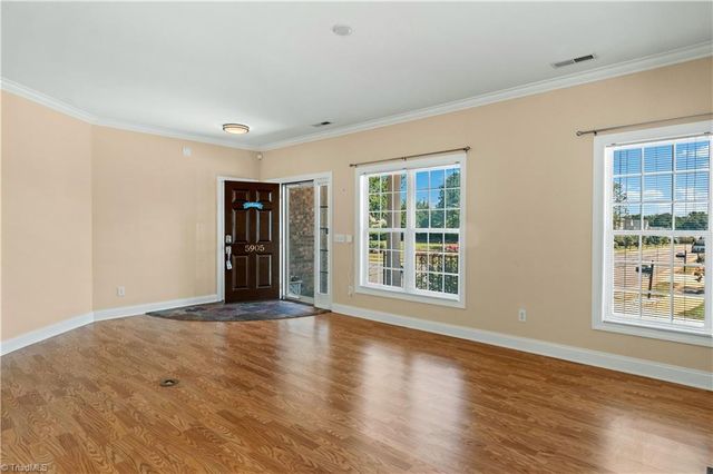 5905 Kenville Green Circle, Kernersville, NC 27284