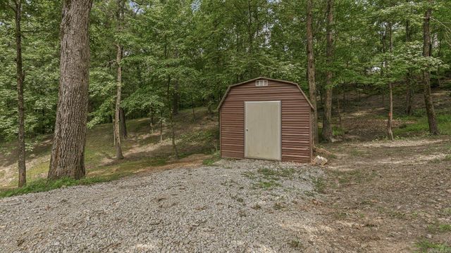 121 County Road 465, Jonesboro, AR 72404