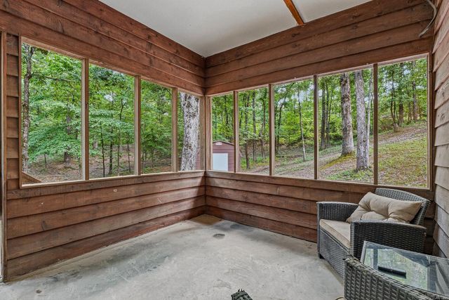 121 County Road 465, Jonesboro, AR 72404