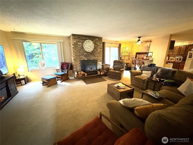 41 Hoquiam Wishkah Road, Hoquiam, WA 98550