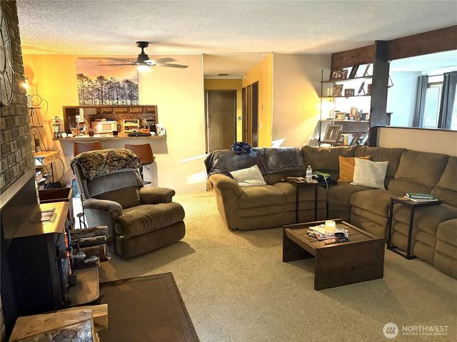 41 Hoquiam Wishkah Road, Hoquiam, WA 98550