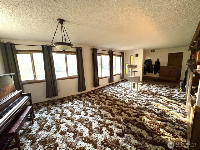 41 Hoquiam Wishkah Road, Hoquiam, WA 98550