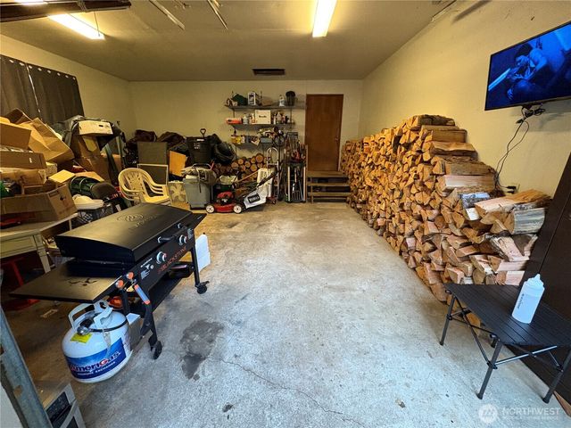 41 Hoquiam Wishkah Road, Hoquiam, WA 98550