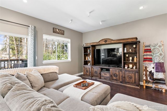 35616 94th Avenue S, Mckenna, WA 98558