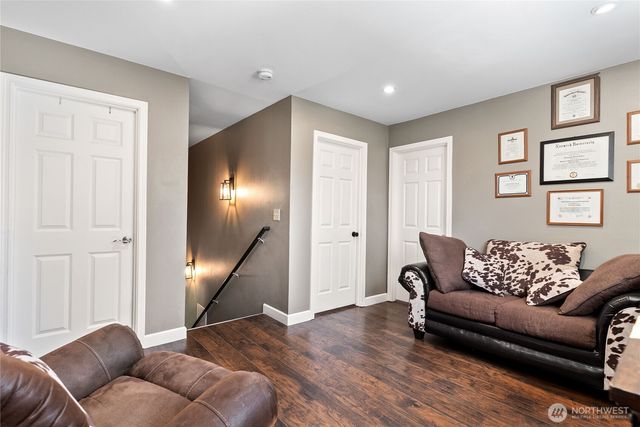 35616 94th Avenue S, Mckenna, WA 98558