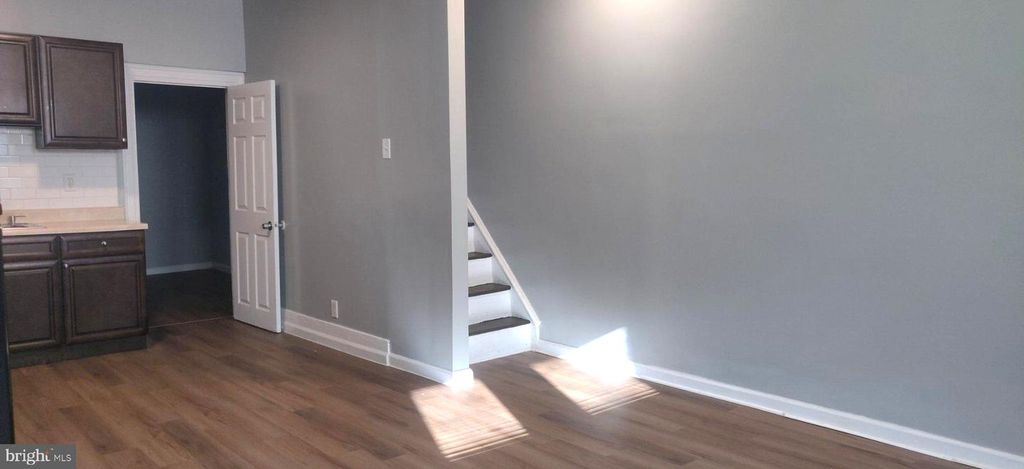 2542 N CLEVELAND ST, PHILADELPHIA, PA 19132 — photo 2