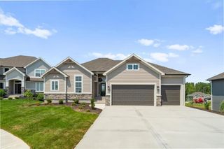 4473 Tee Box Drive, Basehor, KS 66007