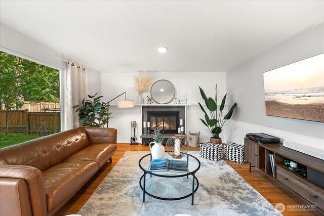 14072 117th Avenue NE, Kirkland, WA 98034