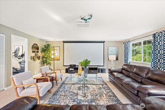 14072 117th Avenue NE, Kirkland, WA 98034