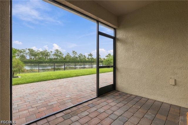 2717 Foralesca CT, Cape Coral, FL 33909
