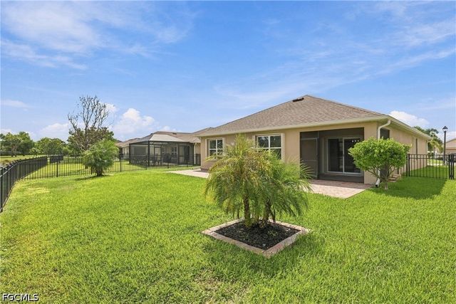 2717 Foralesca CT, Cape Coral, FL 33909