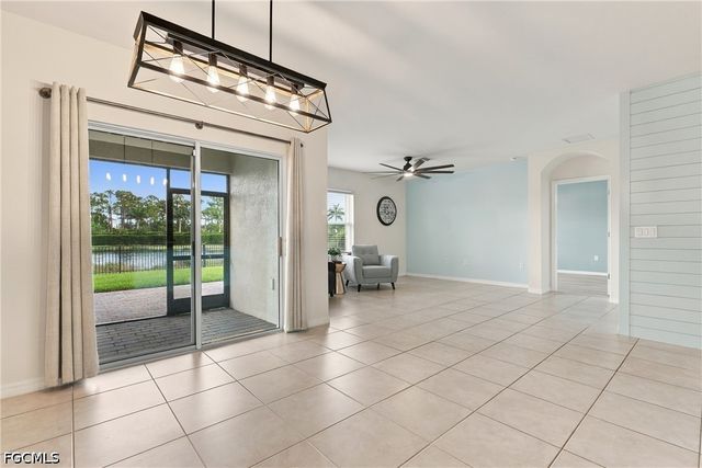 2717 Foralesca CT, Cape Coral, FL 33909