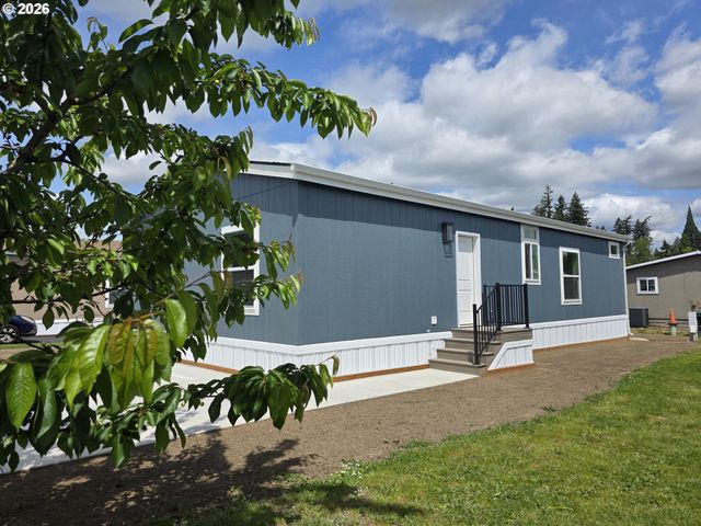8204 Se POPPY St, Milwaukie, OR 97267
