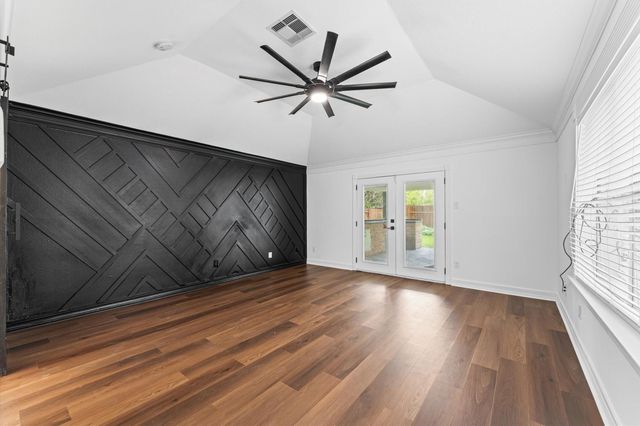 10201 Forest Spring Lane, Pearland, TX 77584