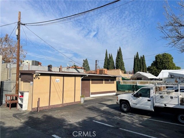 1852 W 17th, Santa Ana, CA 92706