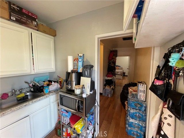 1852 W 17th, Santa Ana, CA 92706