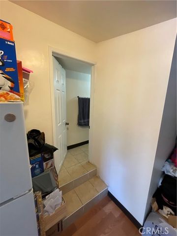 1852 W 17th, Santa Ana, CA 92706