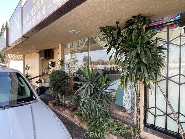 1852 W 17th, Santa Ana, CA 92706