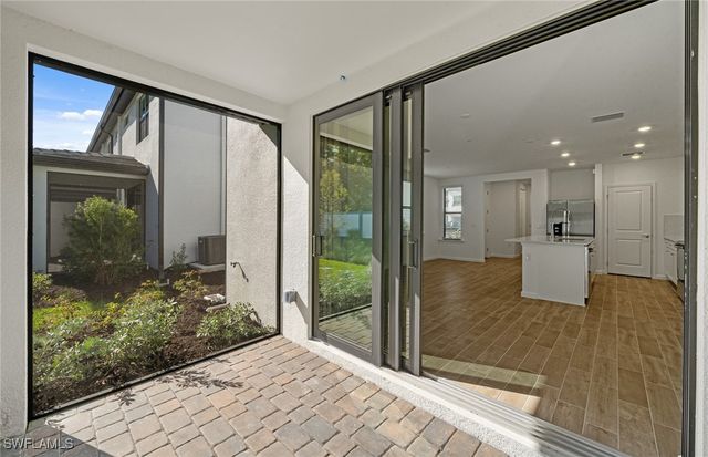 27889 Radiant CT, Bonita Springs, FL 34135