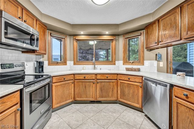 139 Mccleary Court, Northfield, OH 44067