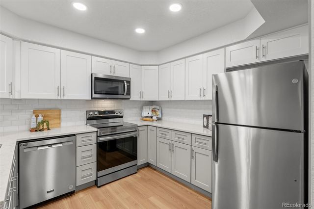 1408 E Nichols Circle, Centennial, CO 80122