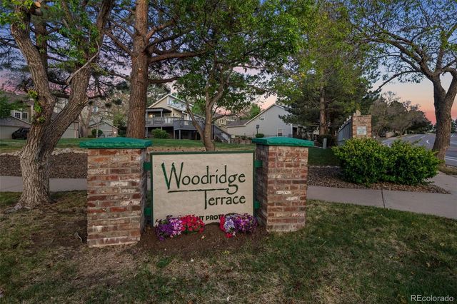 1408 E Nichols Circle, Centennial, CO 80122