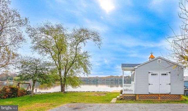 2142 LAKE DR, Pasadena, MD 21122