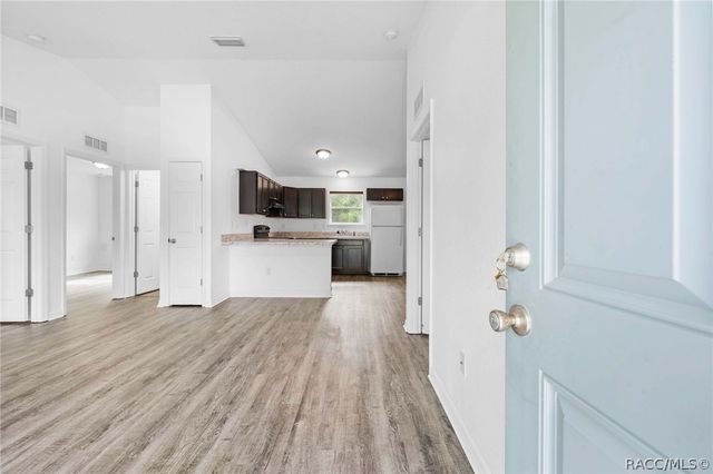 2549 W Castania Drive, Citrus Springs, FL 34434