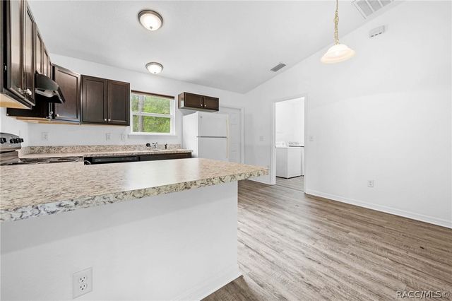 2549 W Castania Drive, Citrus Springs, FL 34434