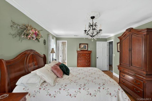 3 Orchard Road S, East Patchogue, NY 11772