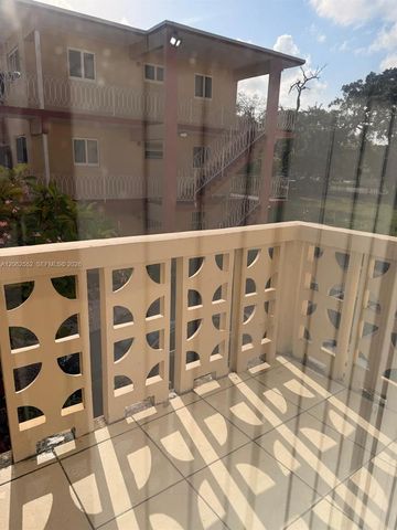 2441 NW 13th St 78, Miami, FL 33125