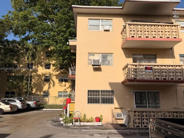 2441 NW 13th St 78, Miami, FL 33125