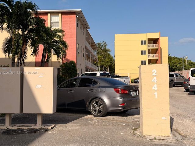 2441 NW 13th St 78, Miami, FL 33125