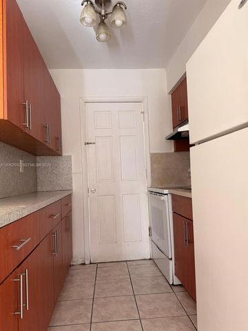 2441 NW 13th St 78, Miami, FL 33125