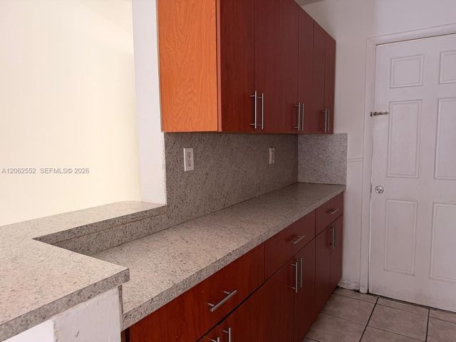 2441 NW 13th St 78, Miami, FL 33125