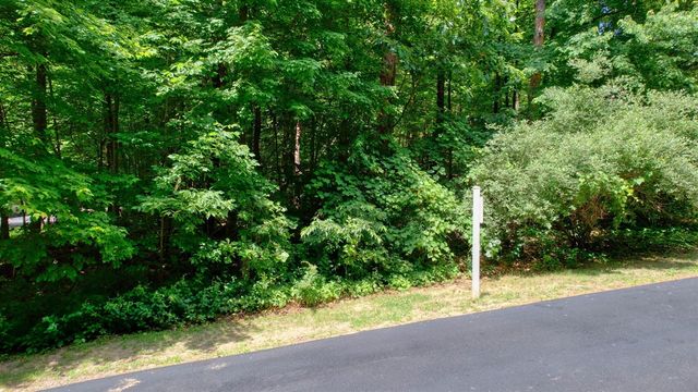 7003 Sanctuary Drive, Jackson, MI 49201